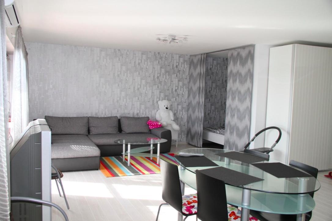 Simon Vendeghaz Balatongyoeroek Apartment Bagian luar foto