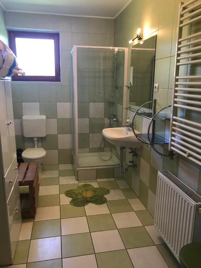 Simon Vendeghaz Balatongyoeroek Apartment Bagian luar foto