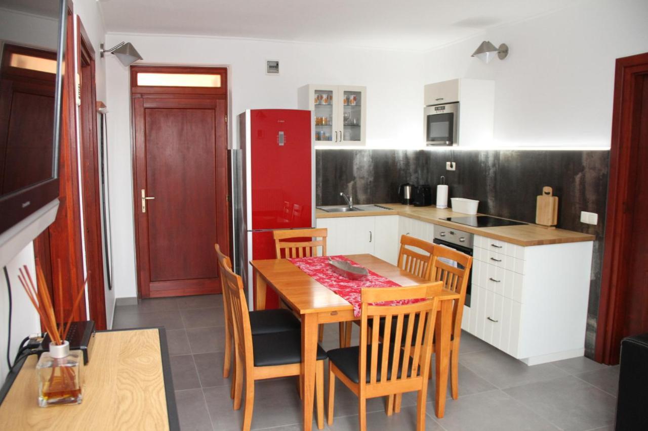 Simon Vendeghaz Balatongyoeroek Apartment Bagian luar foto